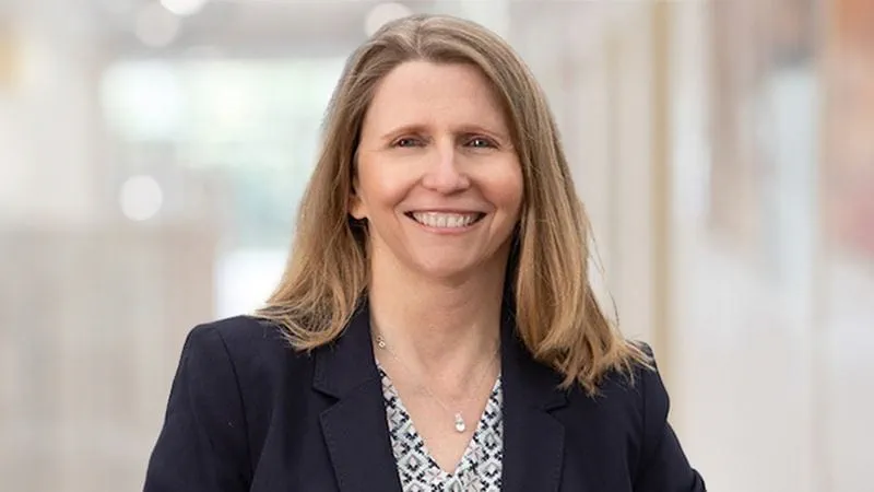 Portrait of Linda Muroski Business Area President